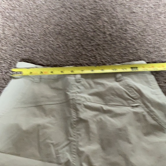 Sierra Design shorts. - Picture 6 of 9